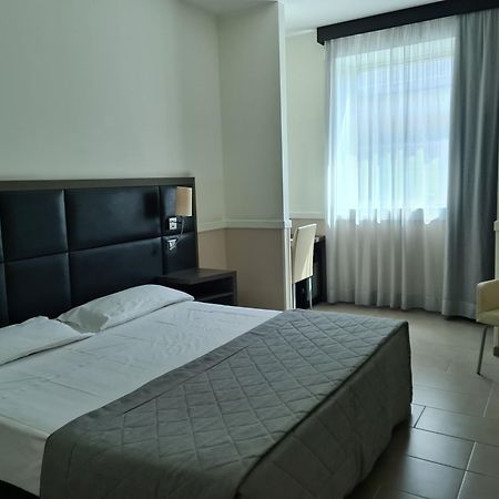 Hotel Artis Rome Luaran gambar